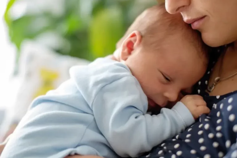Tudo sobre a licença-maternidade: direitos, prazos e benefícios. Um guia completo para mães e futuras mamães